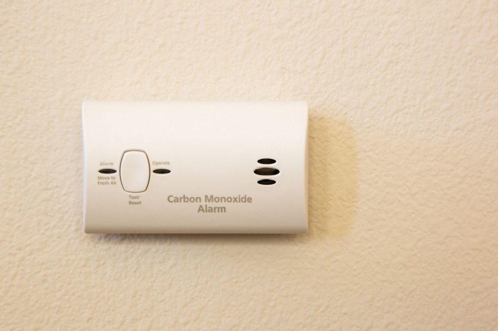 Carbon monoxide alarms can be used to monitor carbon monoxide levels in the home